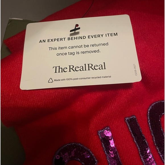 Red Gucci scarf - Picture 3 of 6